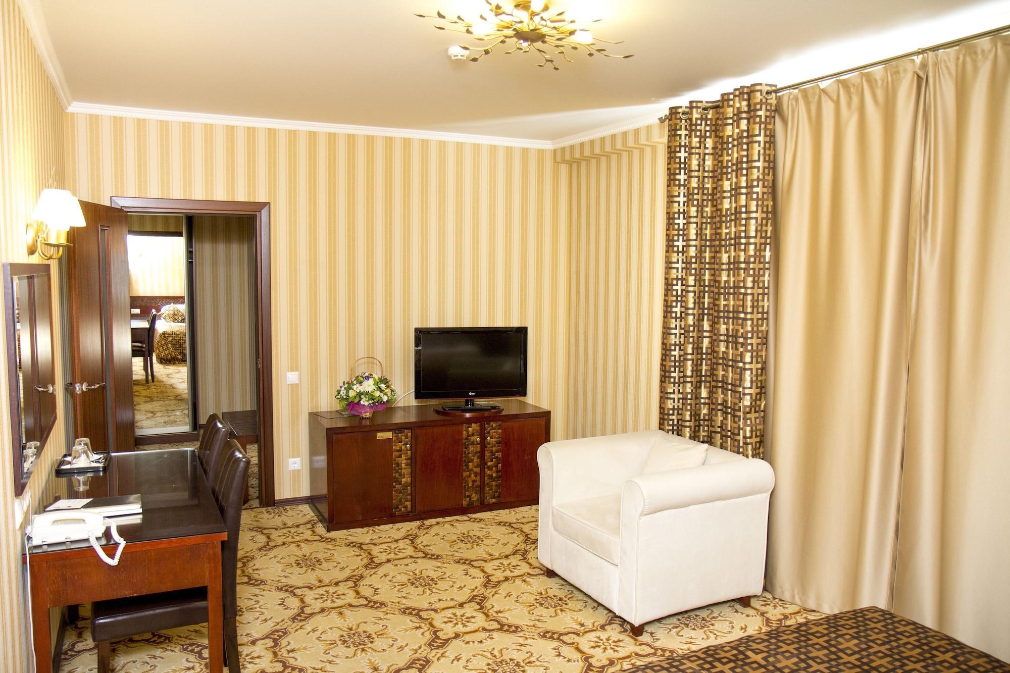 Klassik Hotel คีชีเนา ภายนอก รูปภาพ