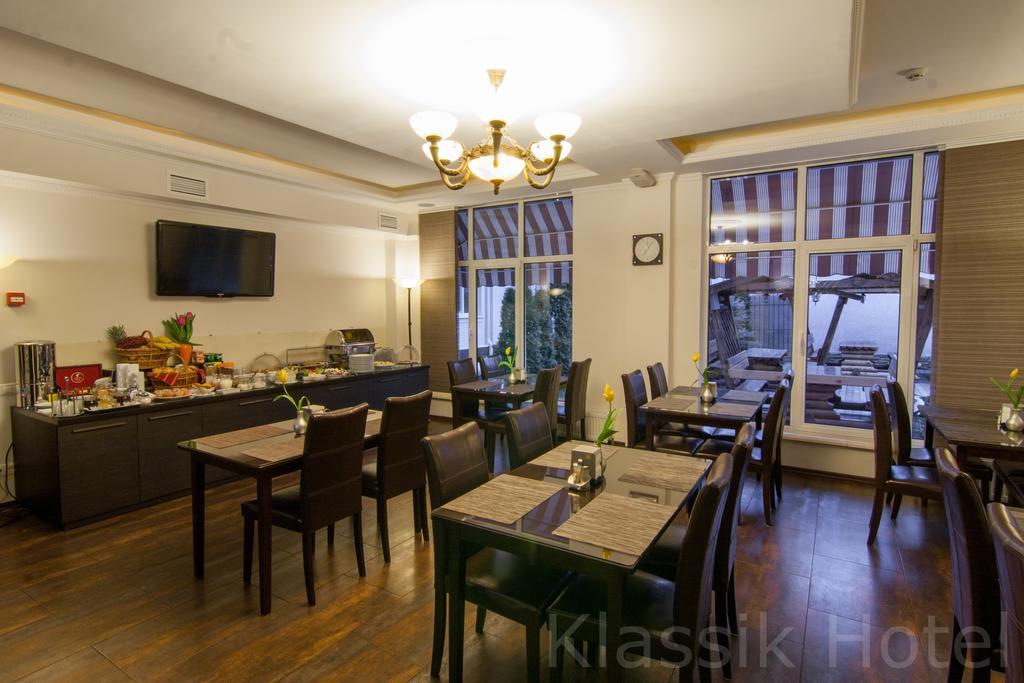 Klassik Hotel คีชีเนา ภายนอก รูปภาพ